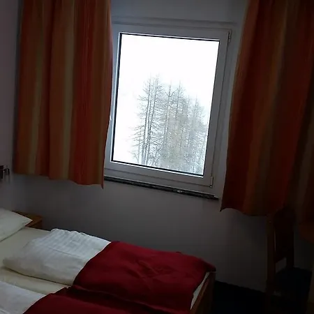 Berghof Hotel 3*