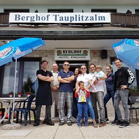 Hotel Berghof 3*