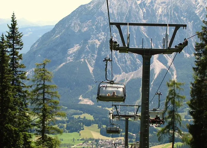 伯格霍夫陶普利匝尔酒店 酒店